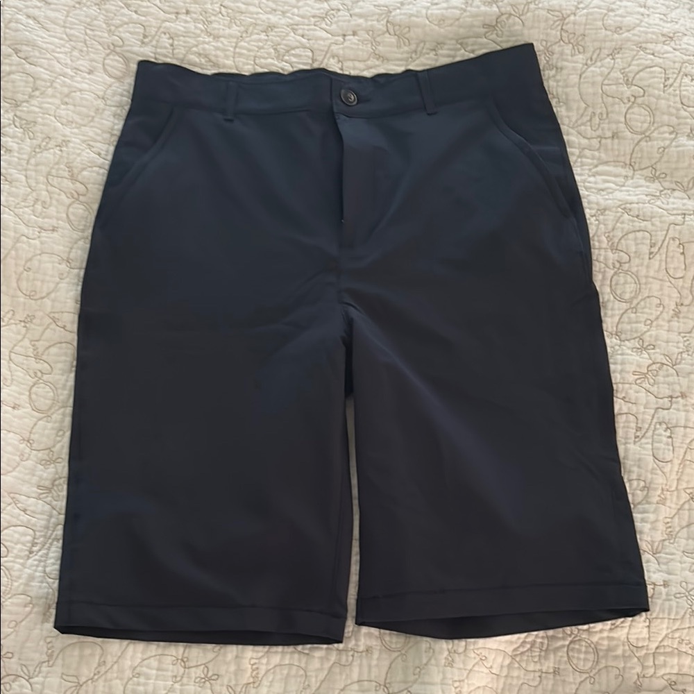 Children’s Place Navy performance shorts size 18 (could fit men’s size)